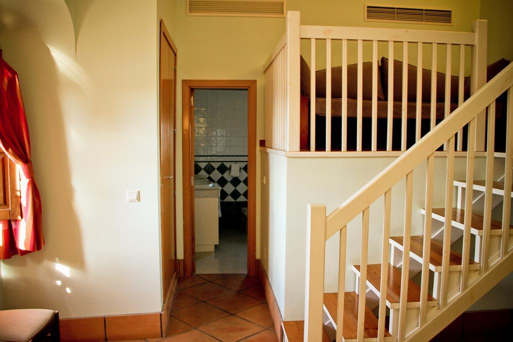 Hotel Tugasa Castillo De Castellar Castellar de la Frontera Room photo